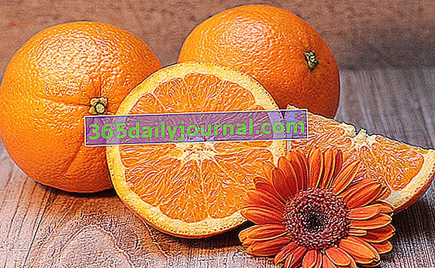 taze, sade, preslenmiş portakallar