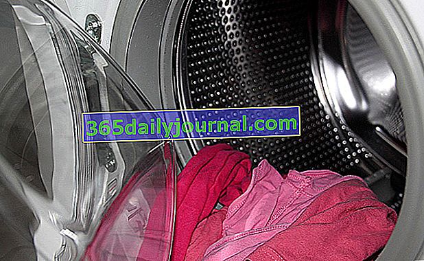 Jak čistíte špinavou nebo páchnoucí pračku?